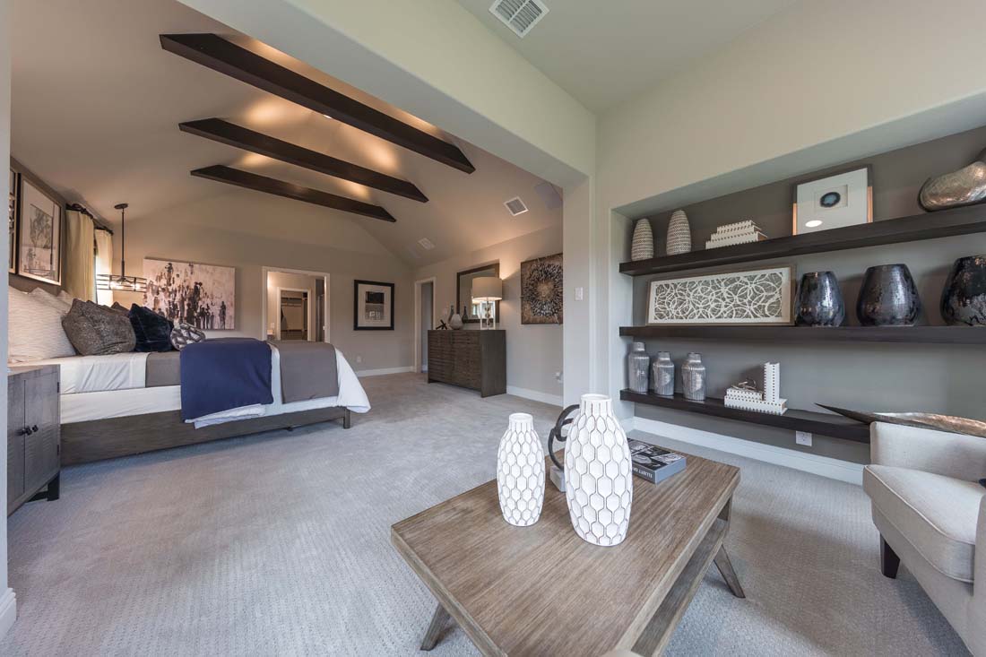 Pacesetter Model Home at Oak Point