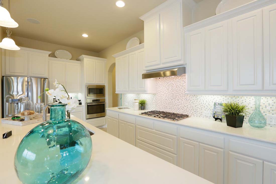 Contemporary designer backsplash in Chesmar model home