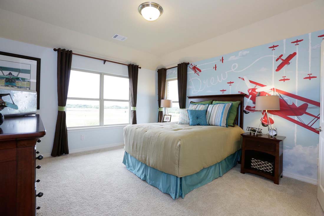 Large spare room in Chesmar model home