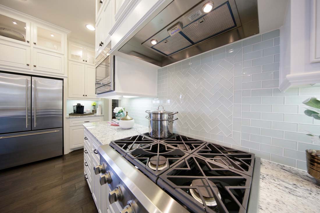 Chefs kitchen in David Weekley model home