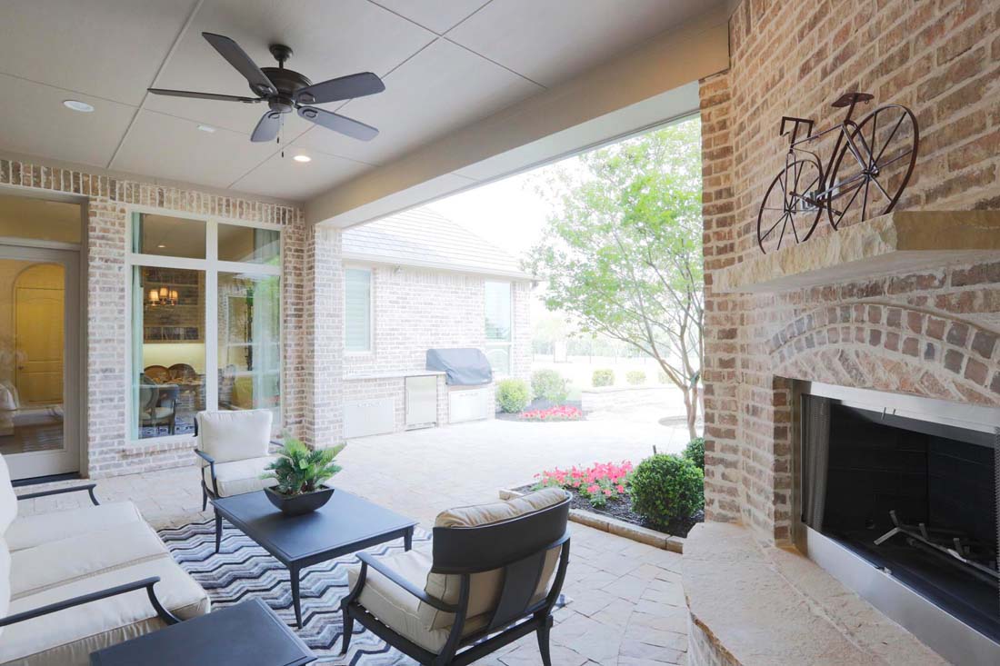 Huntington home outdoor living space